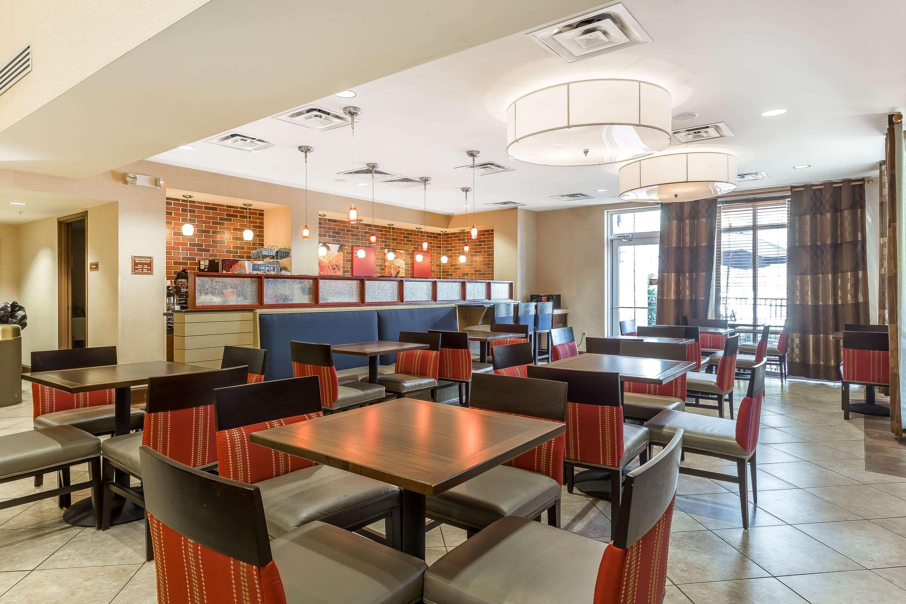 Comfort Suites Charleston West Ashley Dış mekan fotoğraf