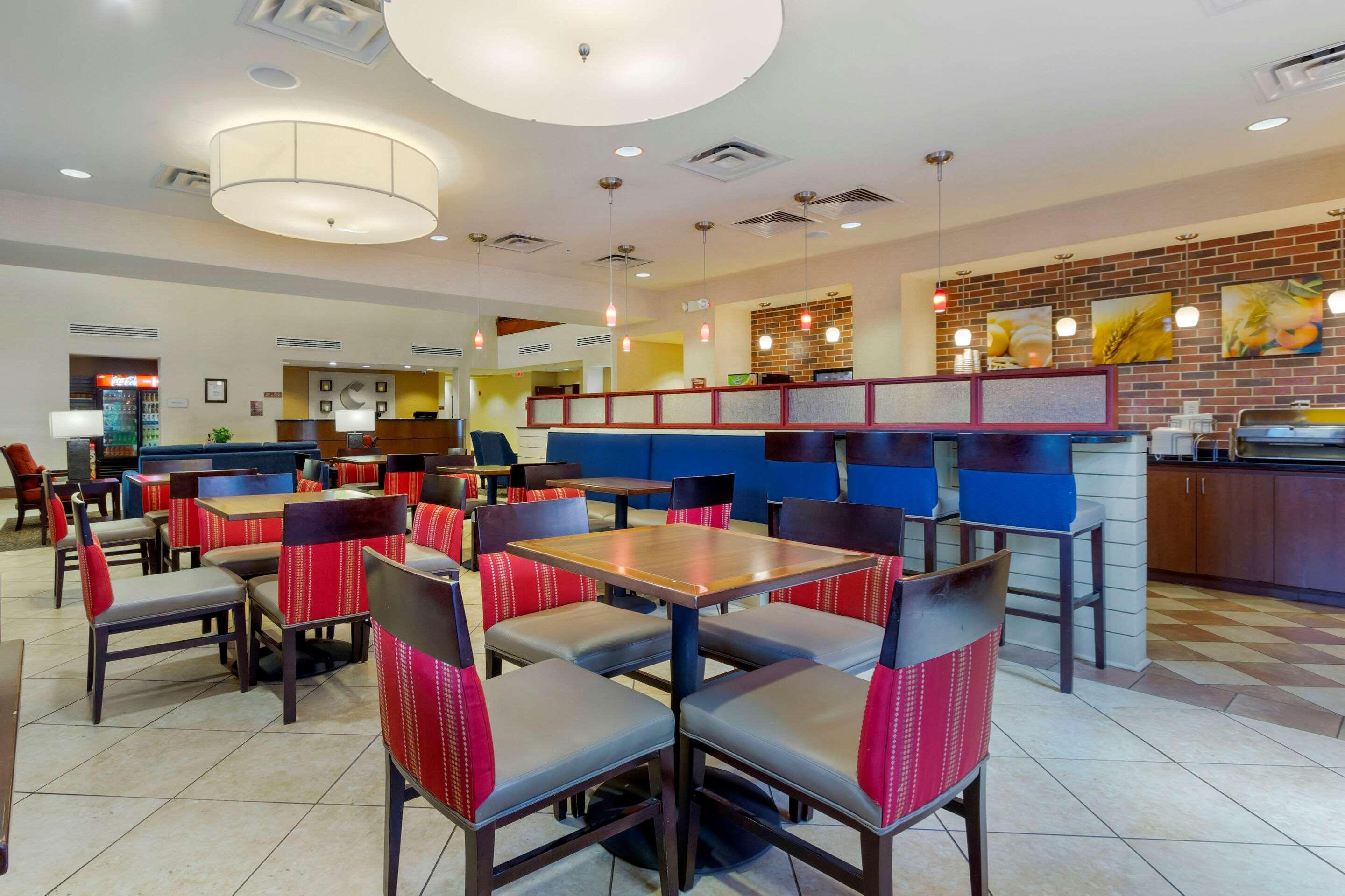 Comfort Suites Charleston West Ashley Dış mekan fotoğraf
