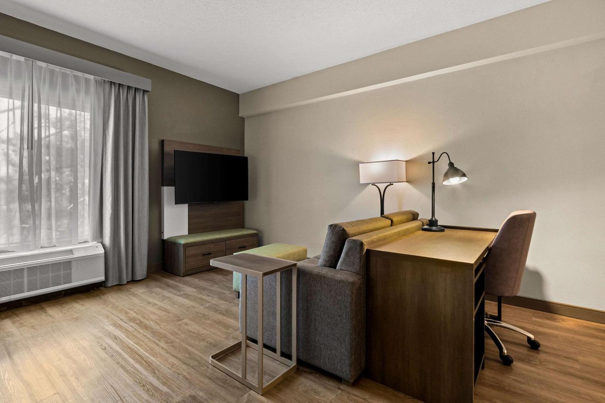 Comfort Suites Charleston West Ashley Dış mekan fotoğraf