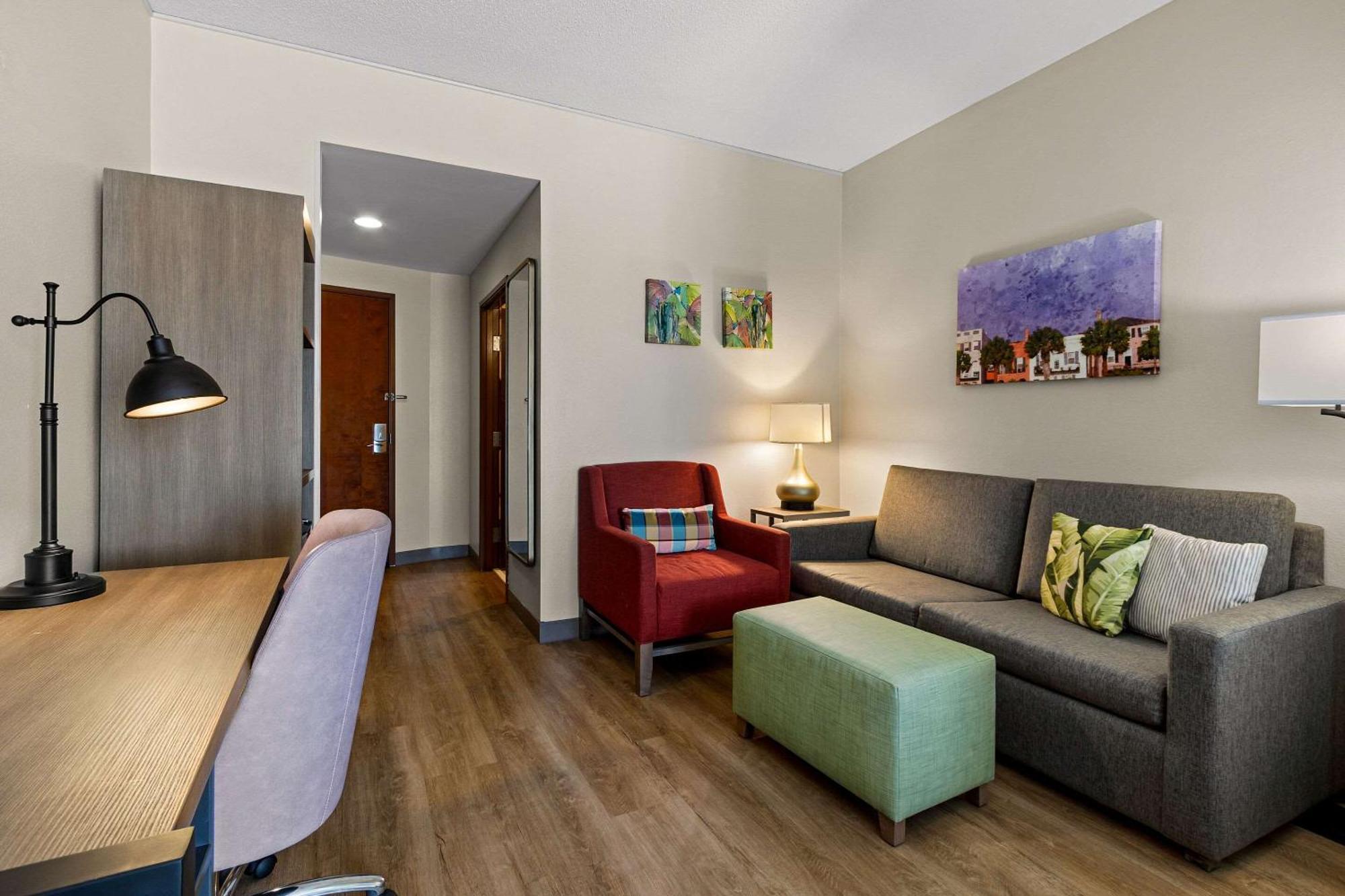 Comfort Suites Charleston West Ashley Dış mekan fotoğraf